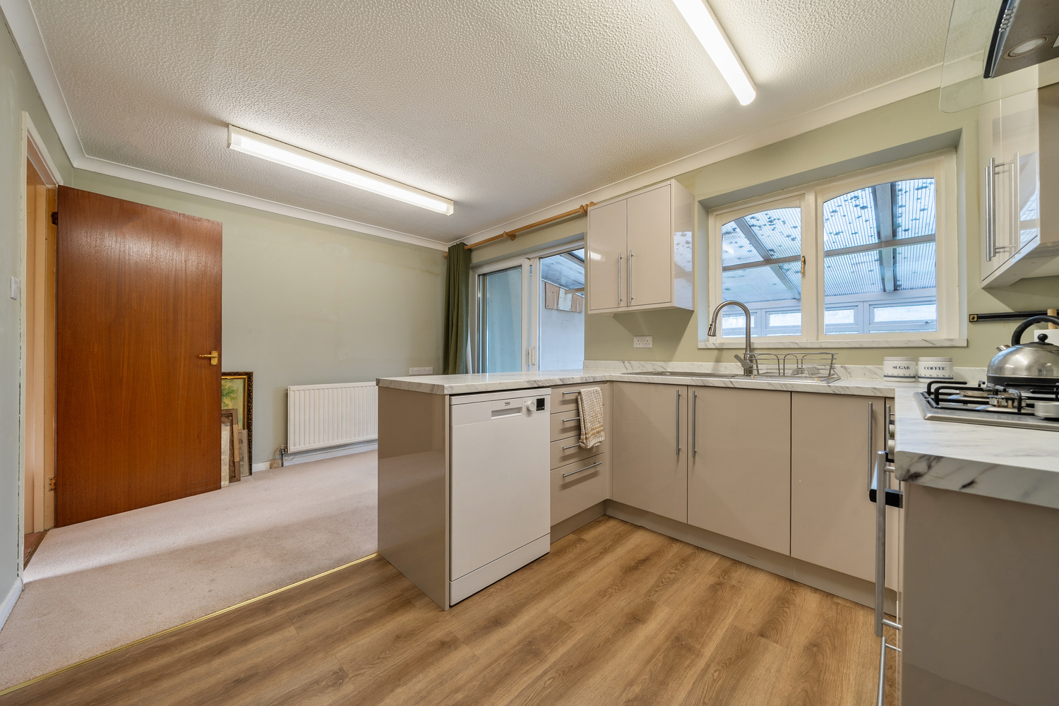 Norton Fitzwarren, Taunton