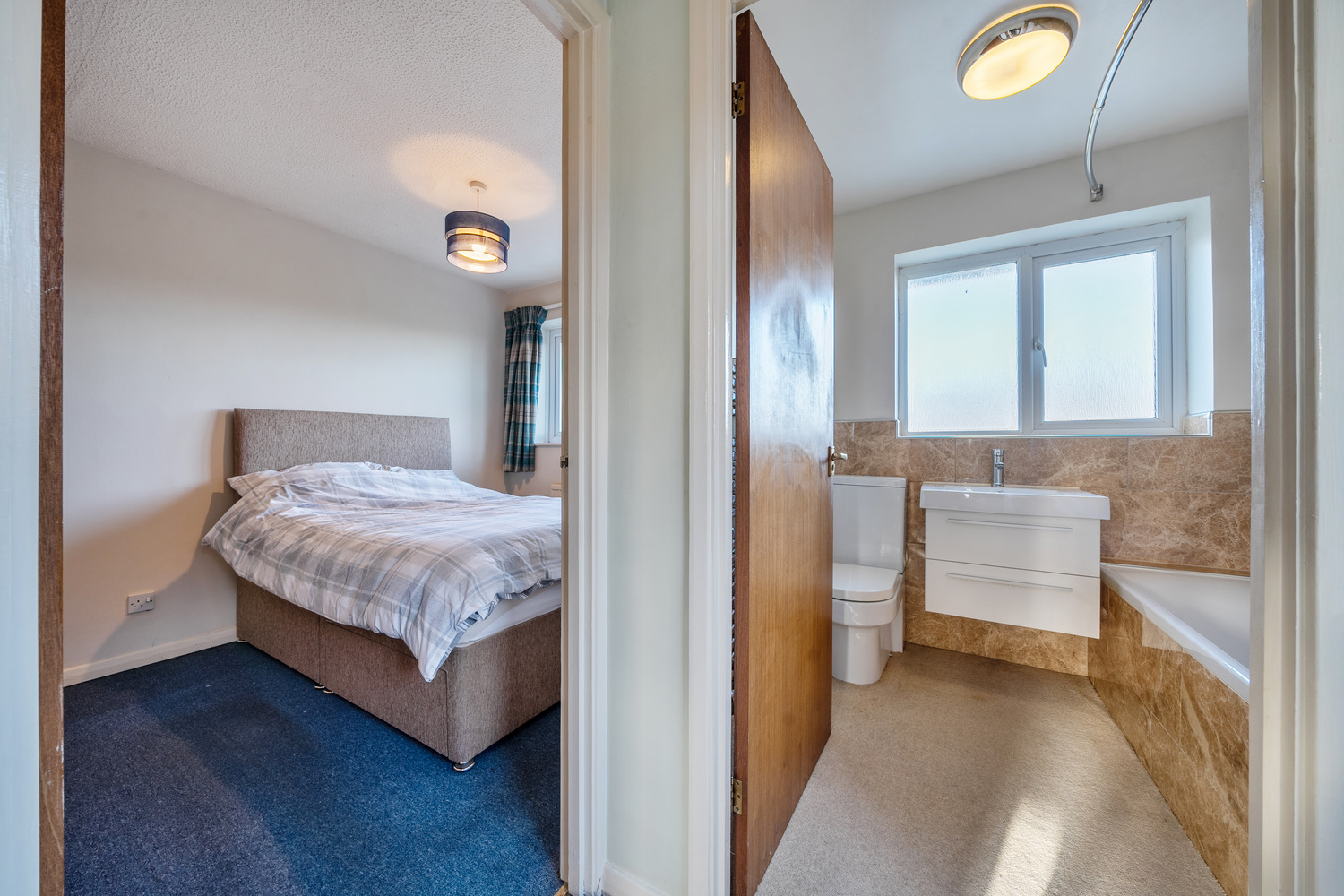 Norton Fitzwarren, Taunton