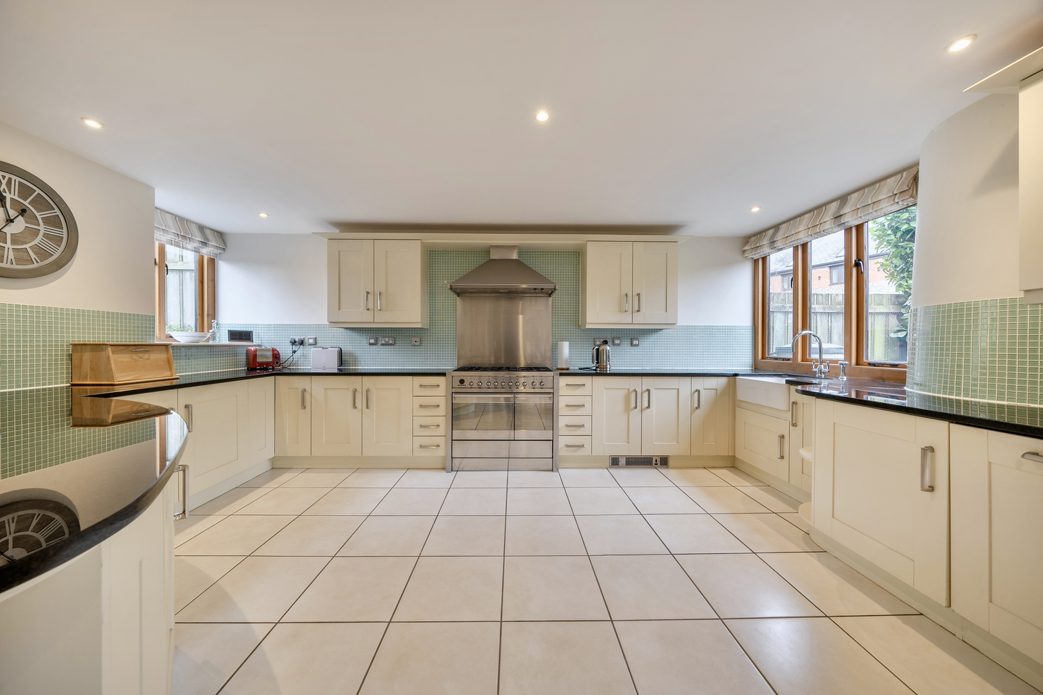 Norton Fitzwarren, Taunton