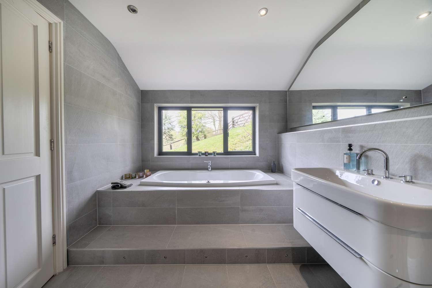 Lower Merridge, 4.87 Acre