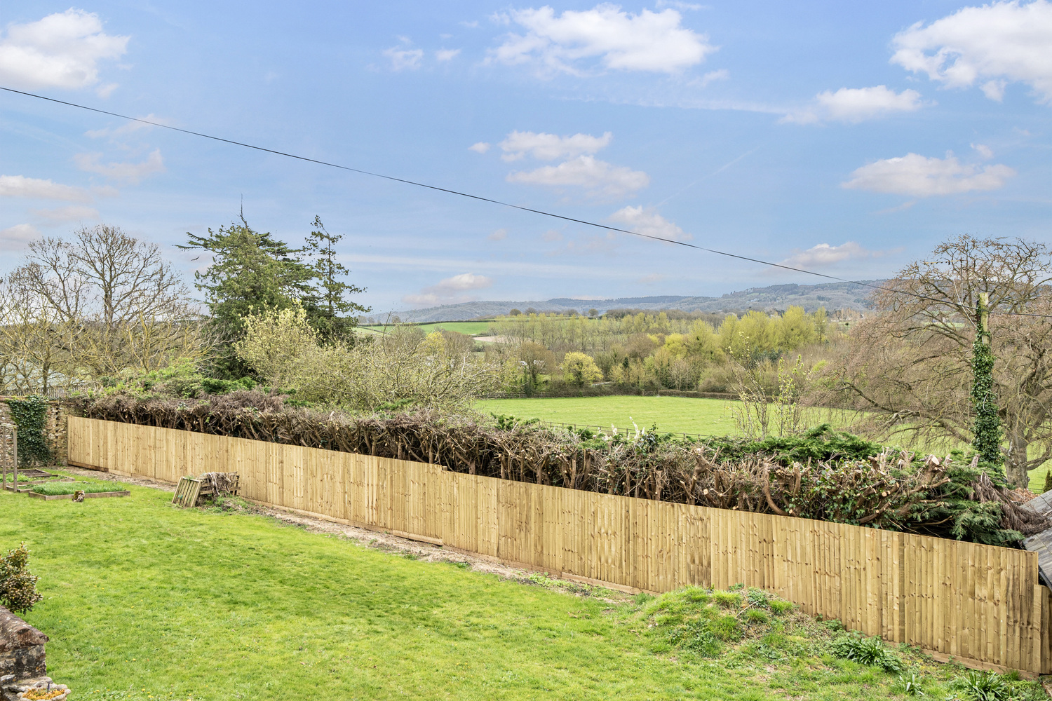 Cutsey, Trull, 1.75 acre