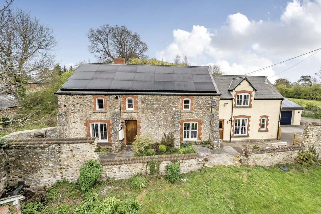 Cutsey, Trull, 1.75 acre