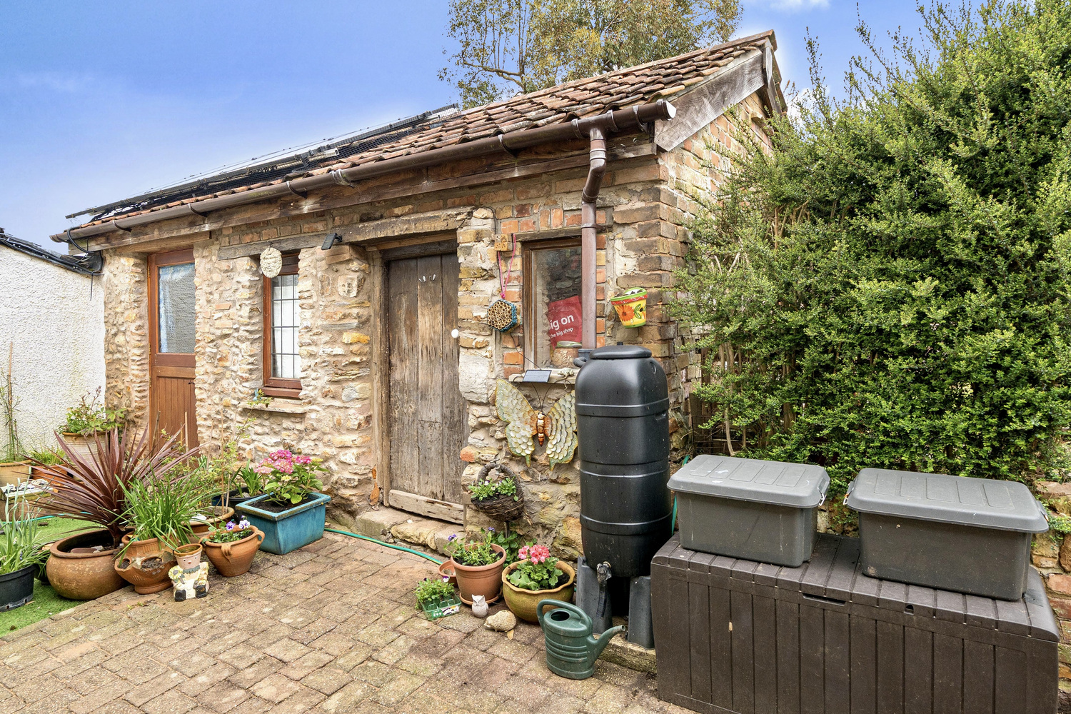 Eastbrook Terrace, Trull