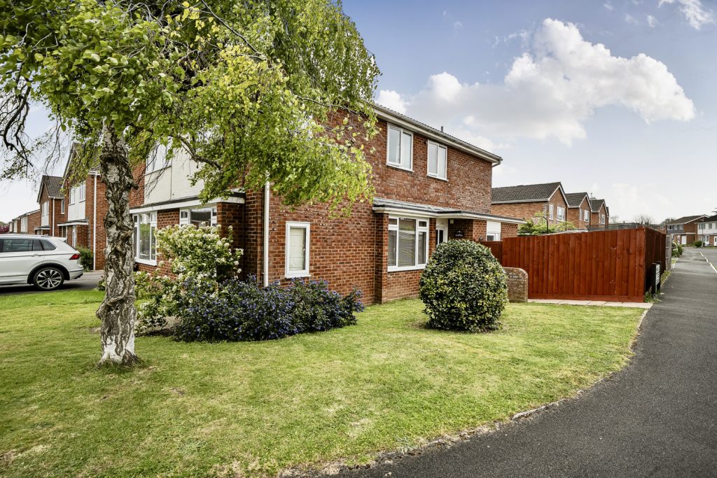 Scafell Close, Taunton