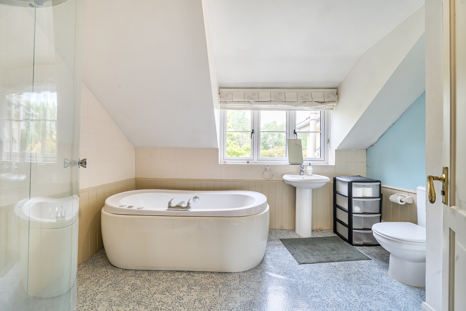 Thornfalcon, Taunton, 3.85 Acres
