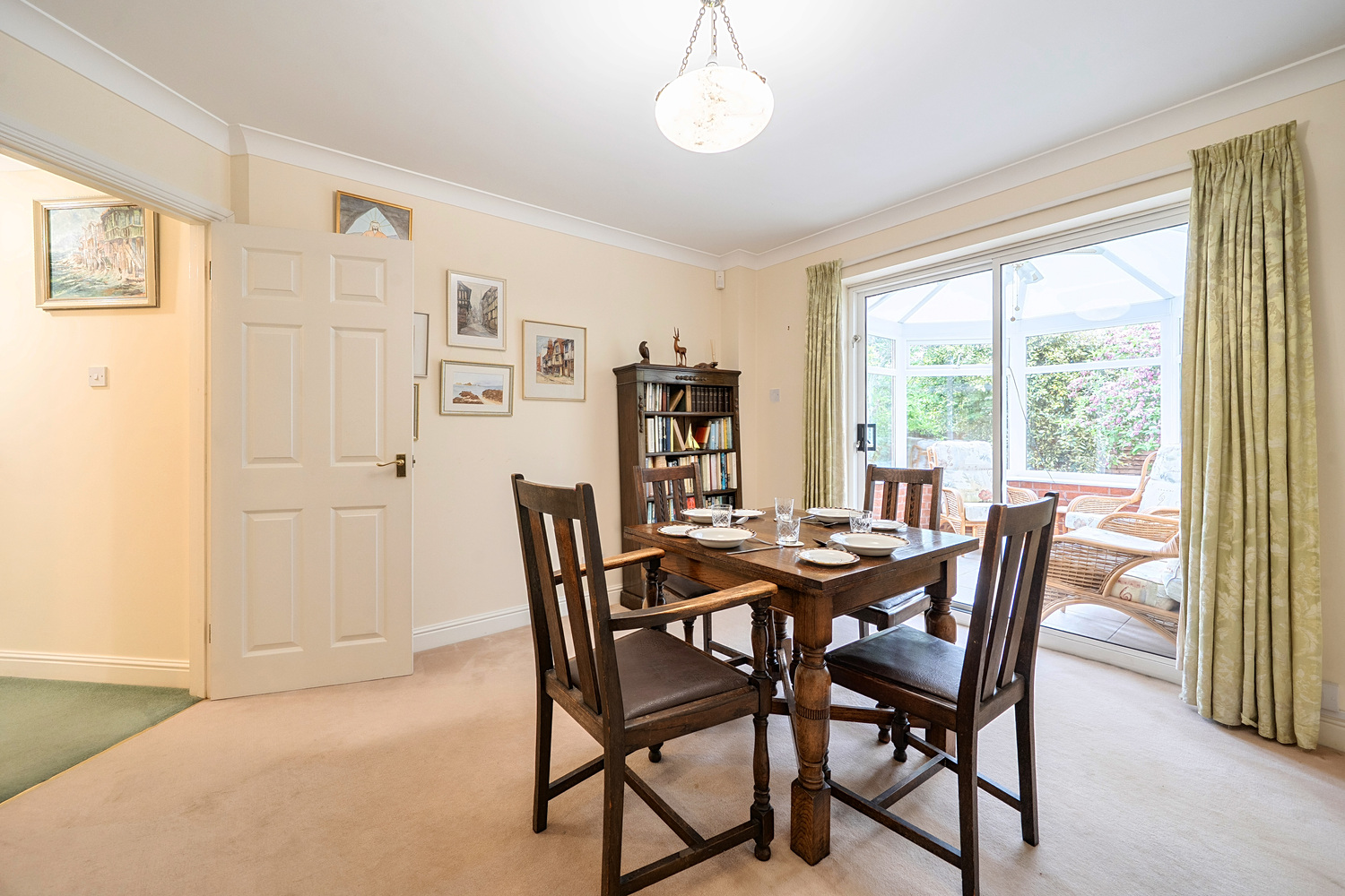 Broadlands Rise, Taunton