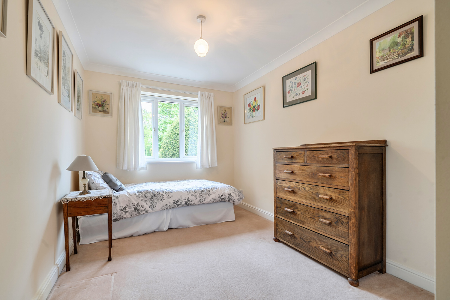 Broadlands Rise, Taunton